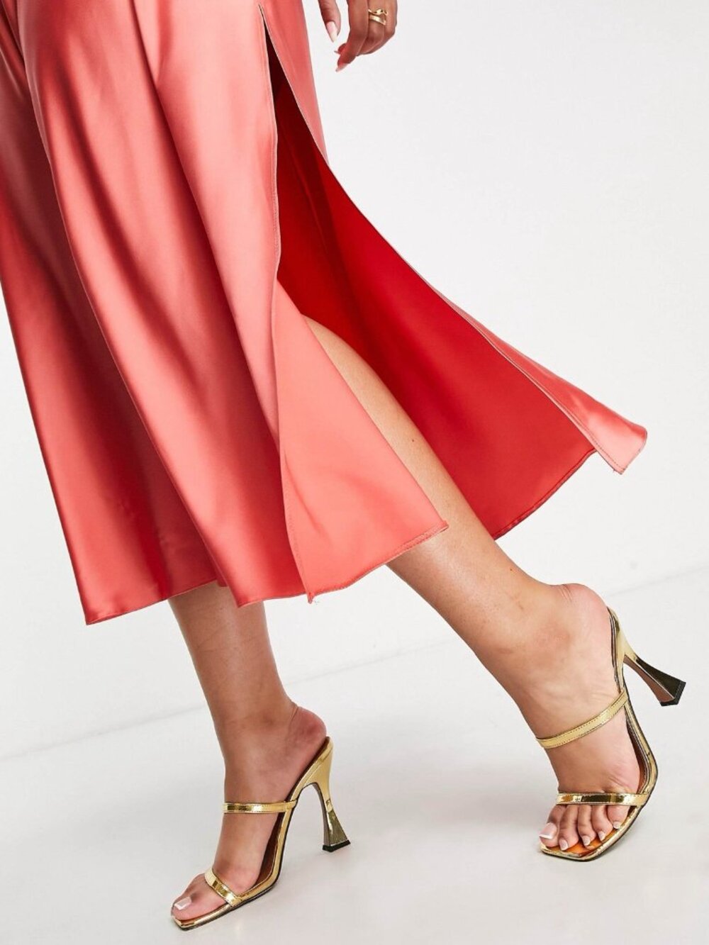 ASOS DESIGN Curve Size US 16 Coral wrap front batwing sleeve satin midi dress - Picture 5 of 16